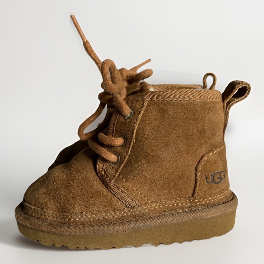 UGG Neumel II‎ Chestnut Suede Toddler Boots Size 6 Toddler 1017320T